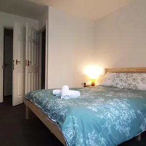 https://bright-chilled-db-room-with-own-bathroom.cambridgehotelsuk.com