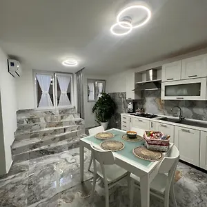 https://apt-che-casa.hotels-amalfi.com
